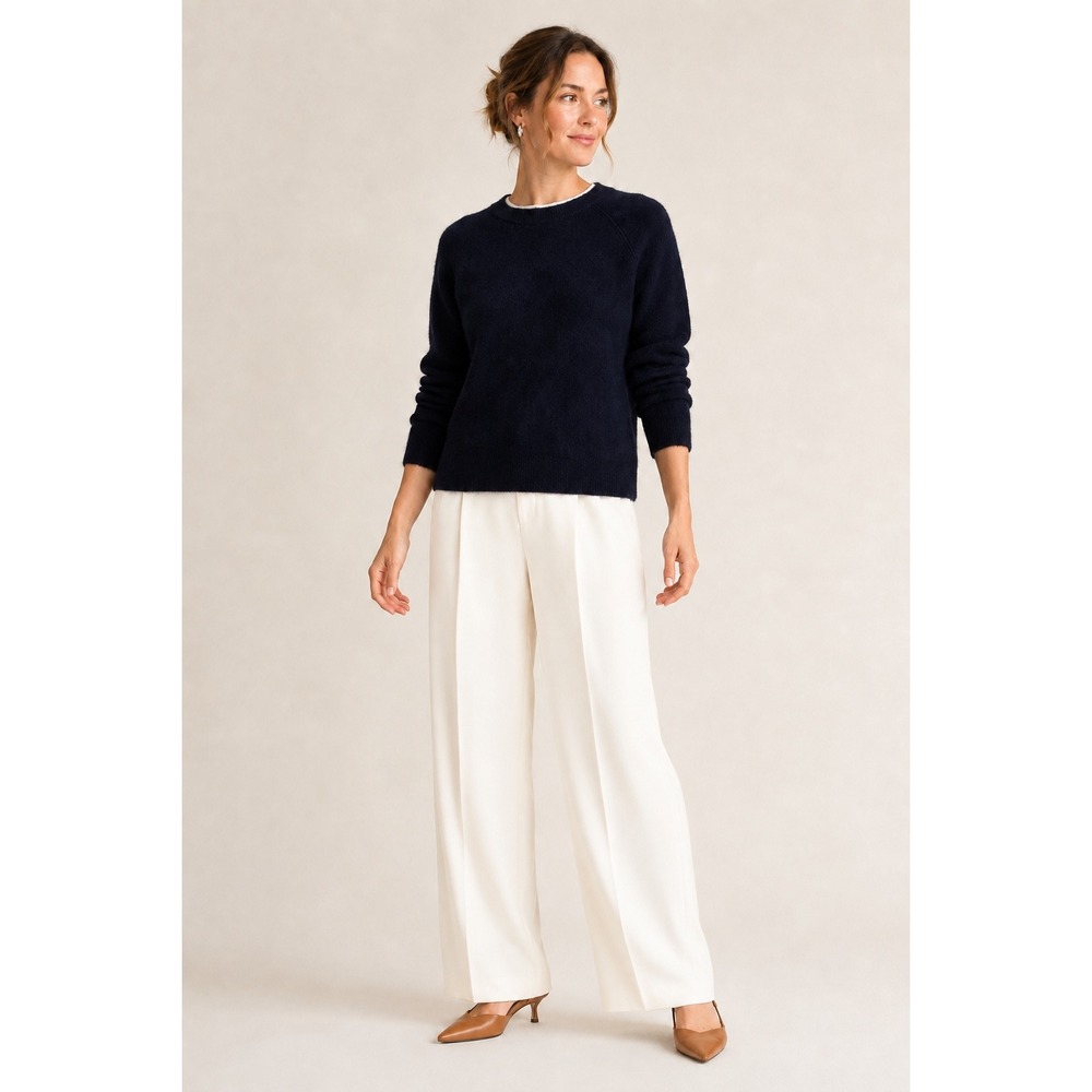Vince Navy Wool Cashmere Sweater Minimalist Old Money Quiet Luxury Medium